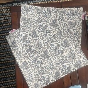 Le Pouf Neutral Floral Pillow Covers - Blue and Grey Set